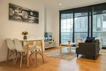 Turistlejligheder Box Hill Center 2br1ba View Balcony Wifi Parking