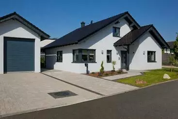 Turistihuoneistot G&s Premium Ferienhaus Mit Sauna