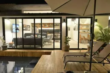 ツーリストアパートメント Villa Taleona