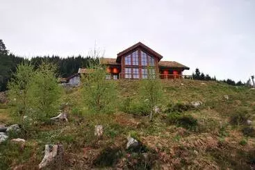 ツーリストアパートメント Cabin In Beautiful Surroundings At Harpefossen