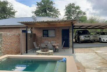 Apartamenty turystyczne Immaculate 2 Bed Cottage In Marloth Park