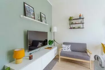 Tourist flats Yourbanflat Green River