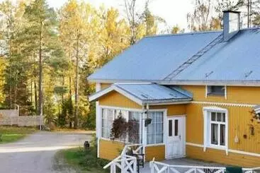 آپارتمان‌های توریست‌ها Mentulan Villa