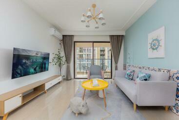 דירות לתיירים Locals Apartment House 05