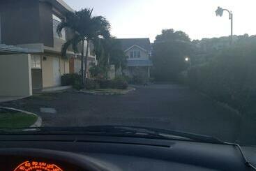 آپارتمان‌های توریست‌ها The Wellington Suite