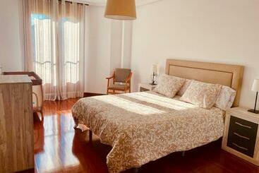 Apartamentos turísticos Alfaraz