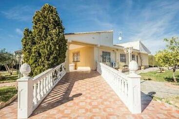 شقق خاصة سياحية Gorgeous Home In Urbanización La Sima