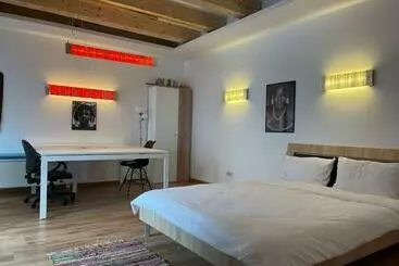 Vakantie-appartementen Savoya4 Old City Center Self Checkin Workspacestudio