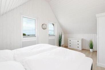 游客公寓 Stunning Home In Ostseeresort Olpenitz With 2 Bedrooms, Sauna And Wifi