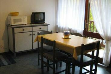 Жильё для туристов Studio Cosy Avec Balcon, Parking, Salle De Musculation   4 Personnes à Saint Lary Soulan   Fr 1 457