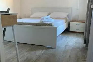Turistihuoneistot Grazioso Bilocale A Marina Di Carrara