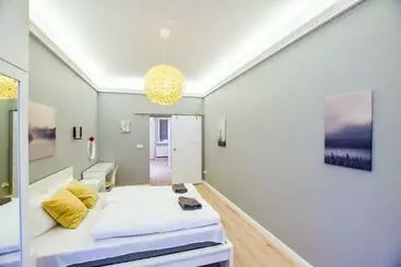 آپارتمان‌های توریست‌ها Riverside Apartment In Downtown