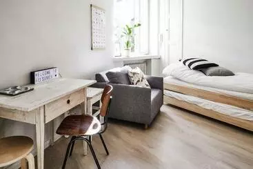 آپارتمان‌های توریست‌ها Small Studio Apartment Nearby City Centre