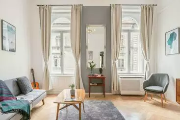 آپارتمان‌های توریست‌ها City Park Rest Apartment With Air Condition