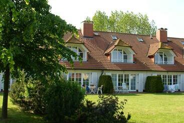 ツーリストアパートメント Fewo 11 Schekahn Am Achterwasser Zempin   Fewo Cc