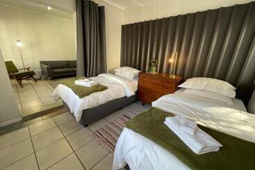 דירות לתיירים U.r.b.a.n On St. John