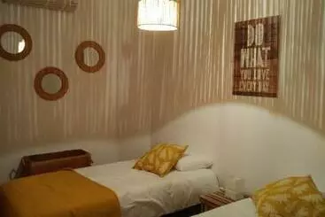 آپارتمان‌های توریست‌ها Watching Ciro Apartment
