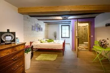 ツーリストアパートメント Casa Nonna Pia