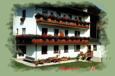 游客公寓 Apartments Jäger