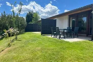 ツーリストアパートメント Ferienhaus Starenweg 8