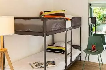 هتل Les Hauts De Meursault