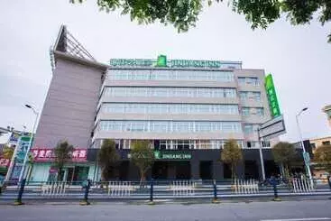 Hotelli Jinjiang Inn Style Xinyang Railway Station Tianrun Plaza