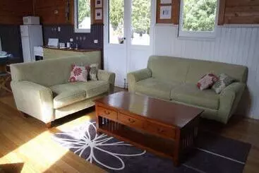 Bruny Island Escapes And Hotel Bruny