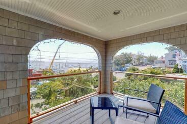 فندق Harbor Walk