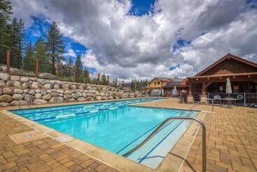 Hotell Truckee Living