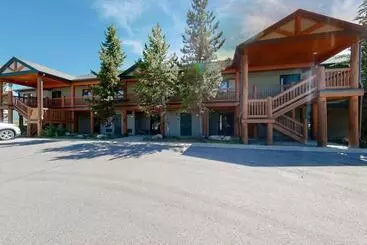 Hotel Grand County Get Away