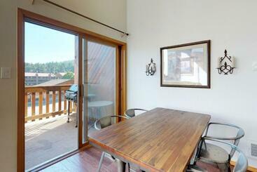 בית מלון כפרי Gold Creek 310