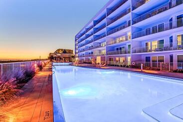 בית מלון כפרי Blu Condos 301