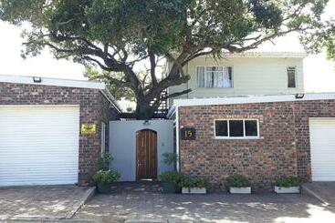 ペンション Bushmansriver Tree House