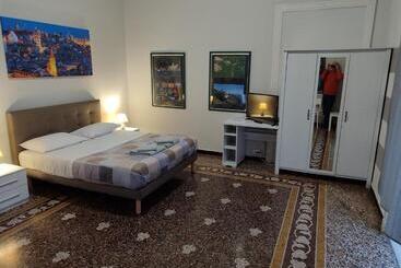 펜션 Albergo Locanda Alambra