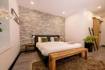 آپارتمان Saint Tropez Boutique