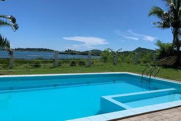 تختخواب و صبحانه Nosy Bay View