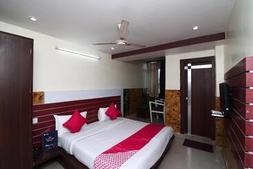 Collection O Tikonia Formerly Hotel Jatin