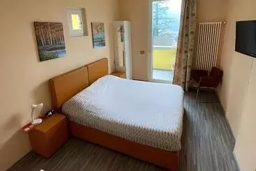 تختخواب و صبحانه Montebello