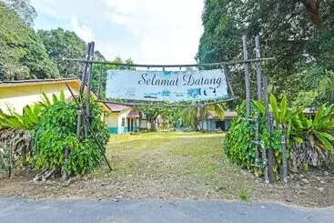 ホテル Oyo 90657 D Ambang Resort