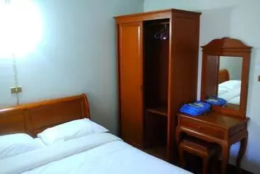 فندق صغير Wiriya House