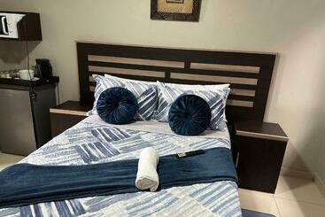 膳宿费 The Hide In Roodepoort