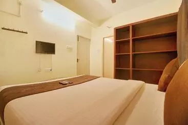 Hôtel O Yazhini Service Apartment Near Jazz Cinemas Luxe