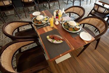 Отель The Coral Kanyakumari