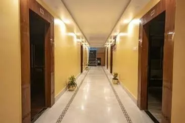 Hotel Aarohi