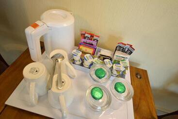 Hotel All Seasons Guest House