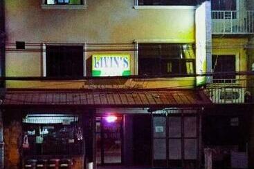 Hotel Livin S Inn Tuguegarao