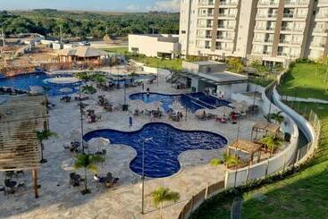 בית מלון כפרי Lagoa Ecotowers