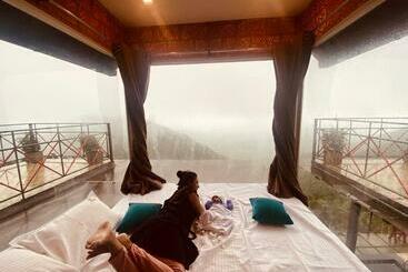 Vayalada View Point Resort