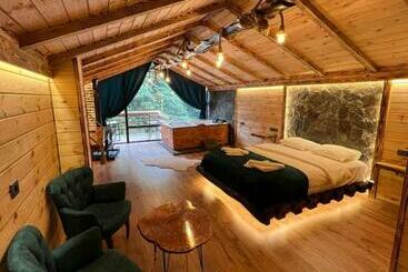 ベッドアンドブレックファースト Vadivor Suit