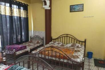 Hotel Darpan By Wb Inn